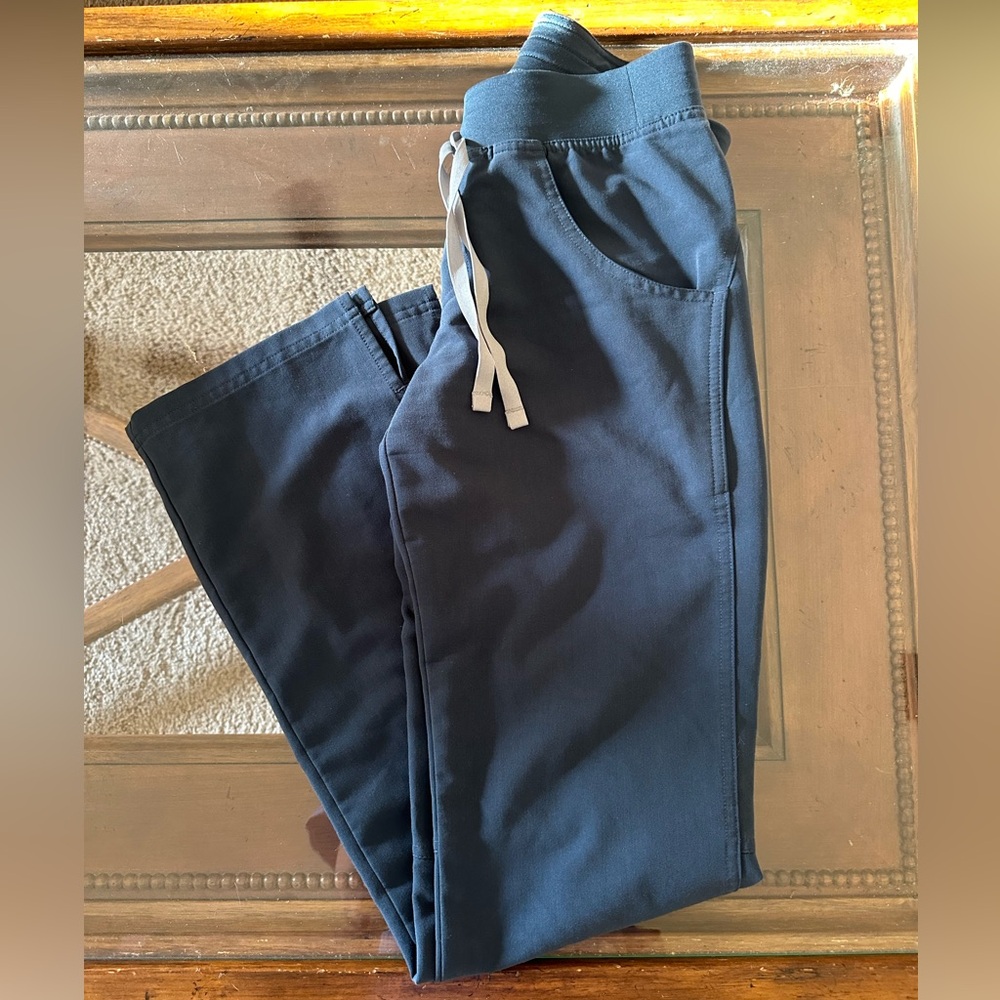 Figs - Kade Cargo Scrub Pants